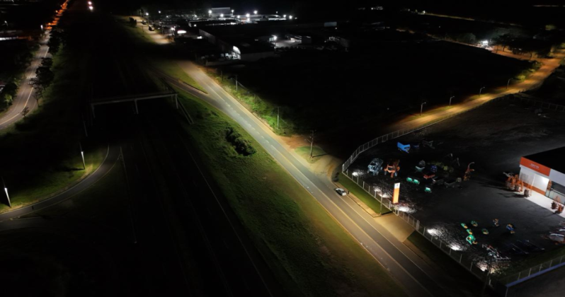 Prefeitura de Paranavaí instala iluminação em LED e põe fim a problema histórico em acessos da BR-376