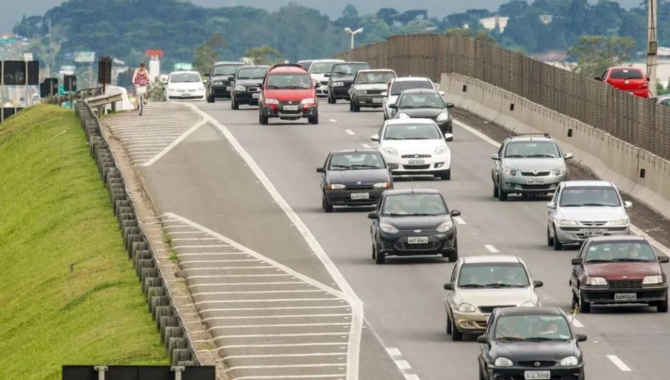 IPVA mais barato contribui para queda da inadimplência no Paraná no primeiro semestre de 2026