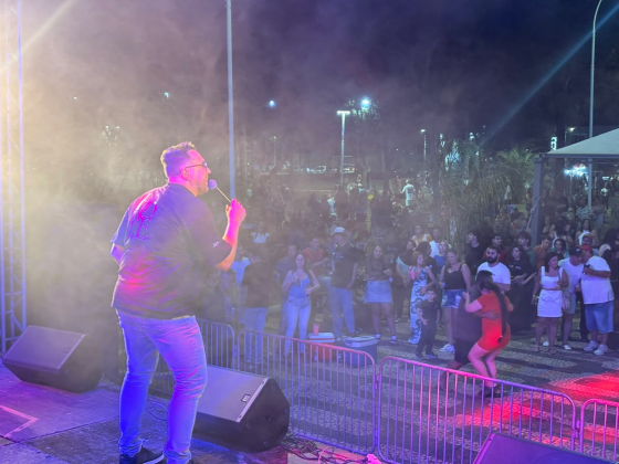 Sambanejo na Praça reuniu música, lazer e grande público em mais uma edição em Paranavaí