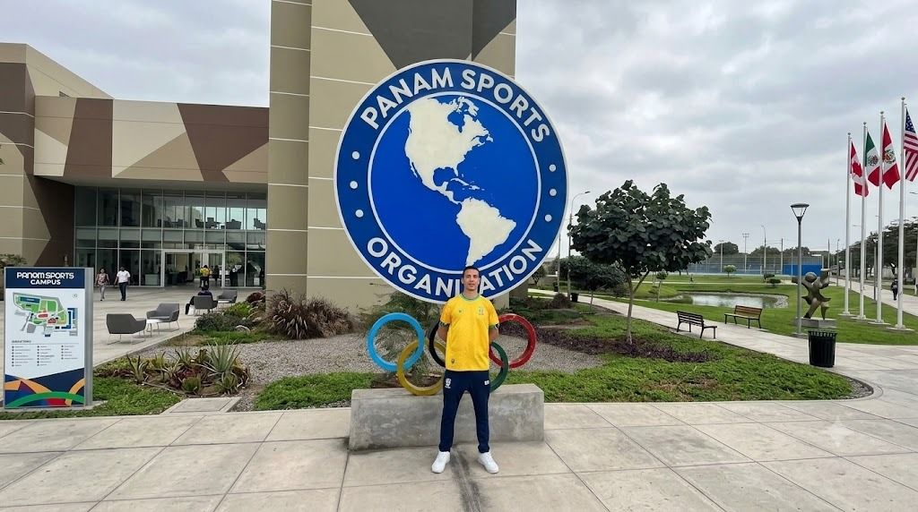 Atleta de Paranavaí, Gabriel Alves viaja ao Peru para disputar o Pan-Americano Universitário de Atletismo