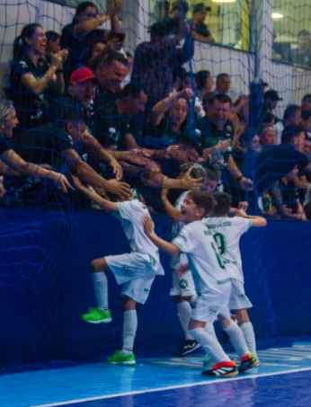 São Lucas conquista o título da Maringá Cup 2026 na categoria Sub-08