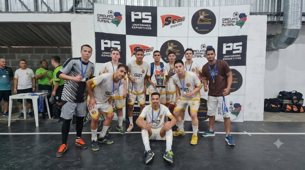 Projeto Valentes de Cristo conquista vice-campeonato Sub-20 no Circuito Sul-Brasileiro de Futsal