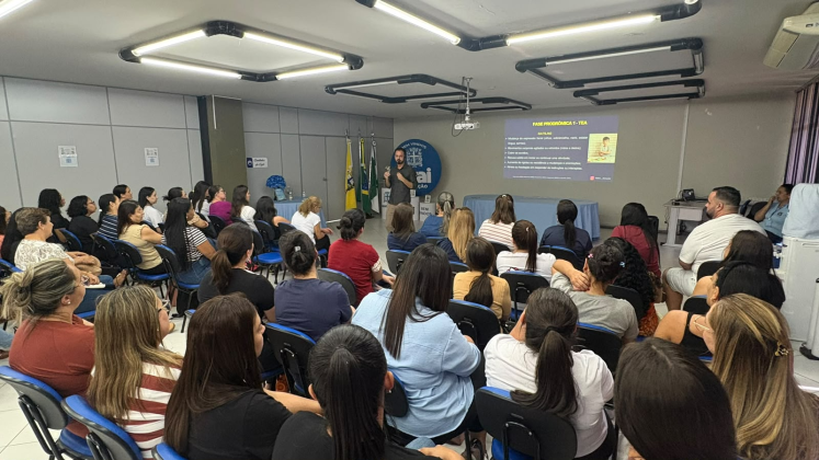 Educação de Paranavaí promove capacitação sobre atendimento a estudantes com autismo