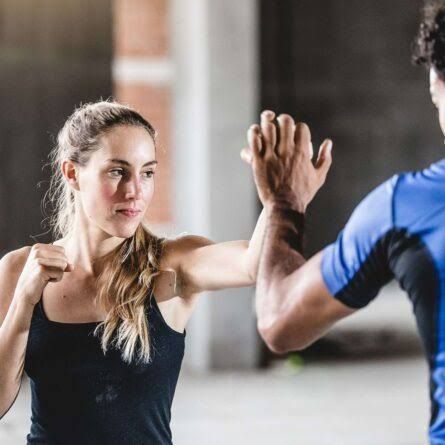 Paranavaí promove palestra gratuita sobre teoria e prática de autodefesa feminina